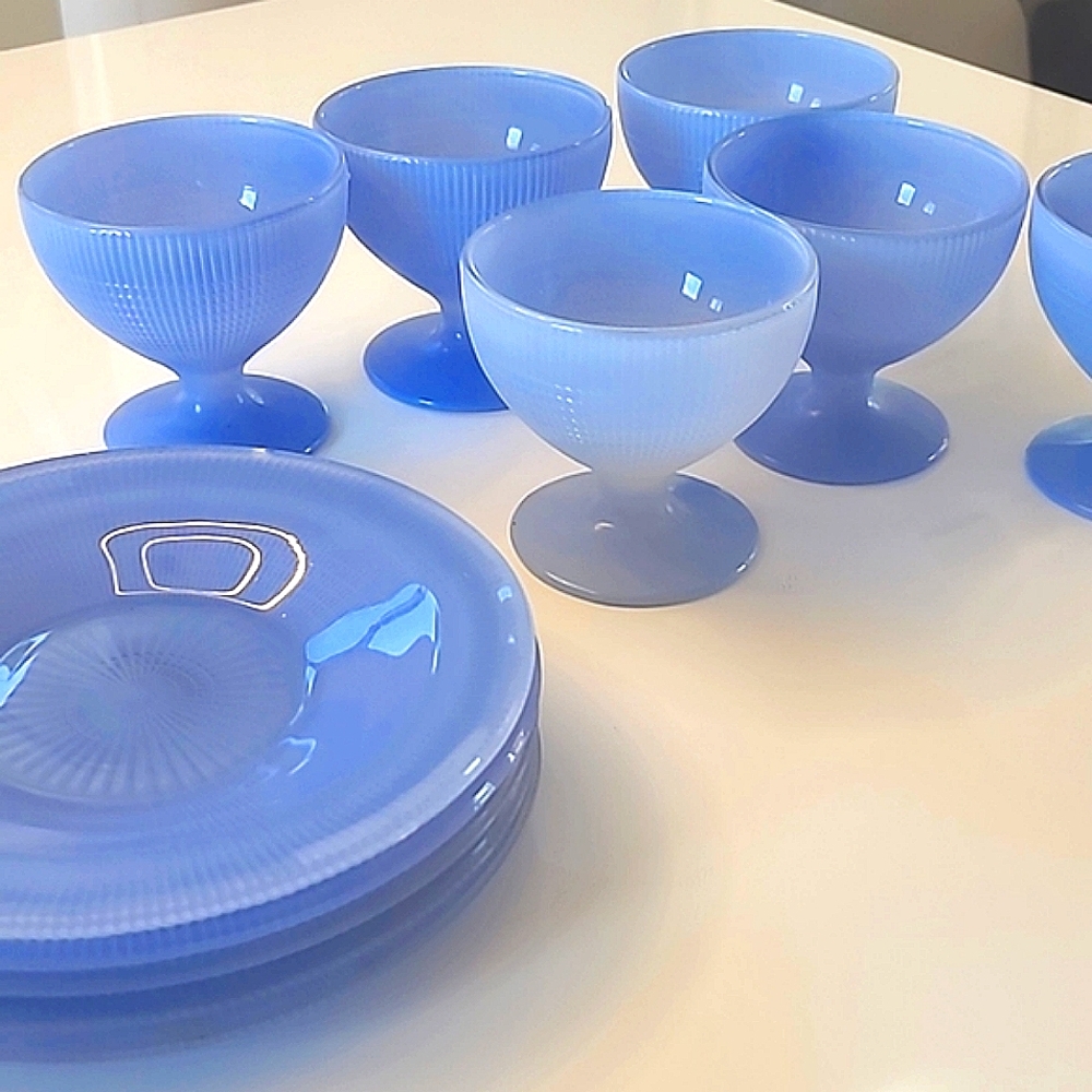Cup bleu in glass..6 cup 5plates